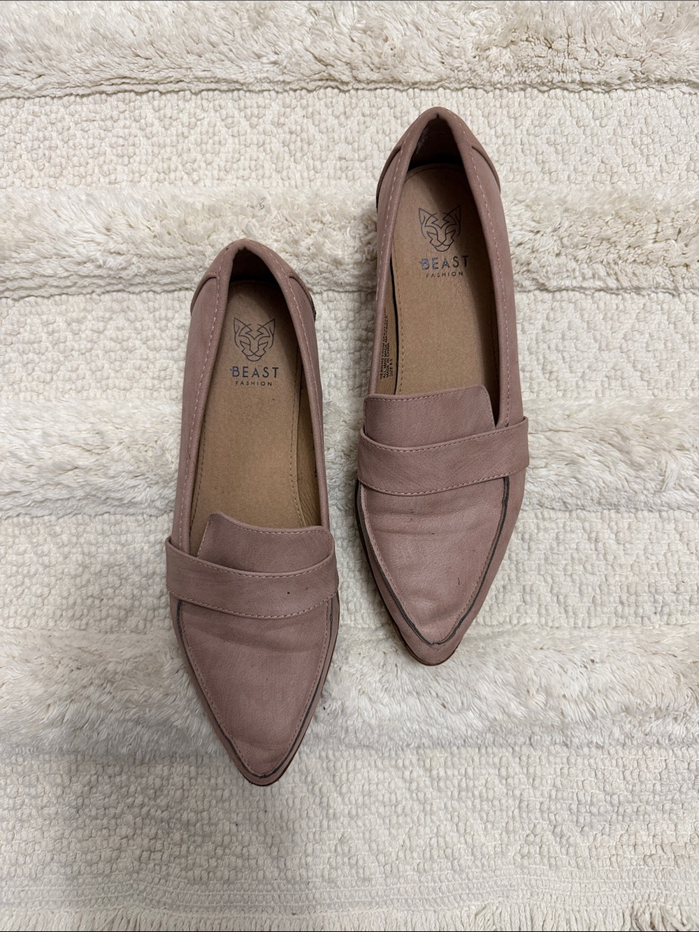 BEAST FASHION Women's Dusty Rose Pointed-Toe Loafers